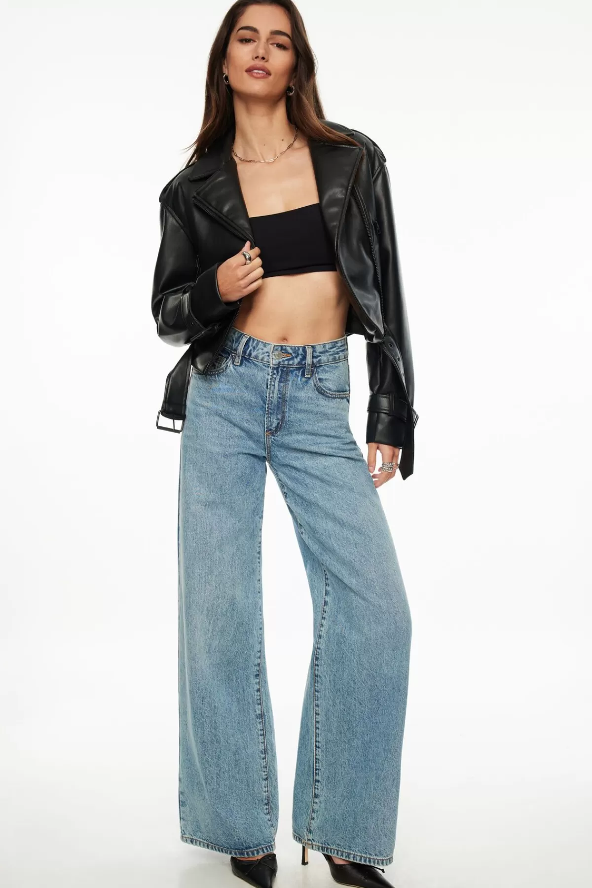 Dynamite Sculpt Scoop Neck Bralette Black Best Sale